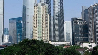 Indonesia launches "golden visa" program to attract investment