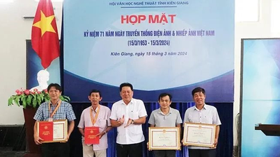 Họp mặt kỷ niệm 71 năm ngày truyền thống điện ảnh và nhiếp ảnh Việt Nam