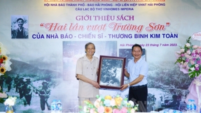 Ra mắt sách “Hai lần vượt Trường Sơn” của Nhà báo - chiến sỹ