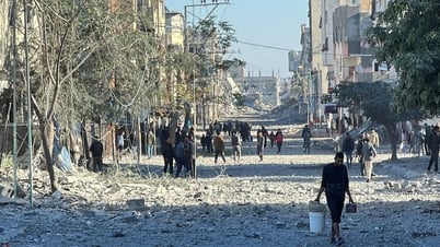 Israel không kích dữ dội Gaza