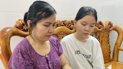 Tặng học bổng toàn phần cho con gái cựu binh Gạc Ma Dương Văn Dũng