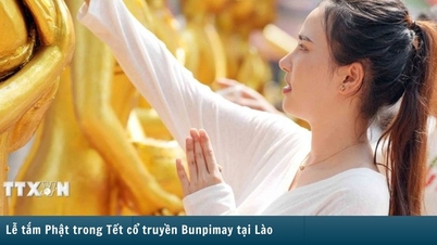 Nghi lễ tắm Phật độc đáo trong Tết cổ truyền Bunpimay