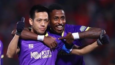 Văn Quyết tỏa sáng, Hà Nội FC đánh bại Thể Công Viettel