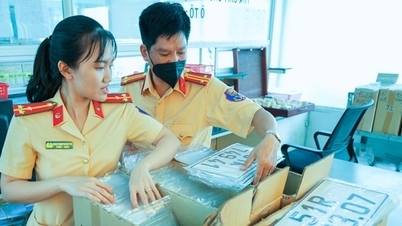 ចេញ​ផ្លាកលេខ​សម្គាល់​ដោយ​ផ្អែក​លើ​លំនៅឋាន​បណ្ដោះអាសន្ន ឬ​អចិន្ត្រៃយ៍?
