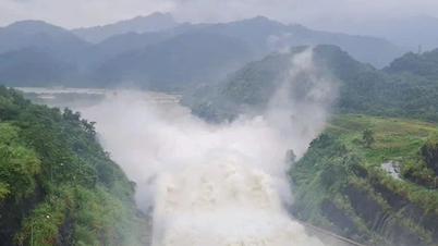 Thanh Hoa៖ ស្ពាន​ព្យួរ​បាន​ជន់​លិច​មនុស្ស​ជាង ២០០​នាក់​នៅ​ភូមិ Ma ដែល​ដាច់​ដោយ​ឡែក