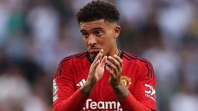 Jadon Sancho ចាកចេញពី Man Utd ជាផ្លូវការហើយ។