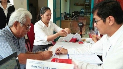 មនុស្ស 700,000 បន្ថែមទៀតដើម្បីទទួលបានអត្ថប្រយោជន៍សោធនសង្គមបន្ទាប់ពីការបន្ថយតម្រូវការអាយុ
