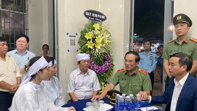 Proposal to posthumously award the Medal of Courage to a bank guard who died while arresting a robber