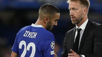 Đội của Ronaldo từ chối mua Ziyech phút chót