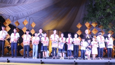 Belebtes Mittherbstfest für benachteiligte Kinder in Thua Thien Hue