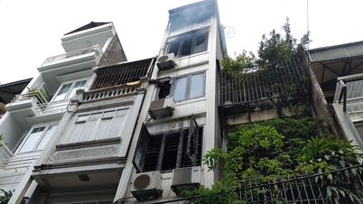 Người cha chết lặng khi nghe tin con tử vong trong vụ cháy nhà ở ngõ Thổ Quan