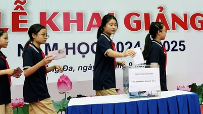 Hanoi schools launch campaign to support flood victims