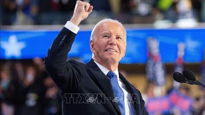 Präsident J. Biden übergibt offiziell die Fackel an seinen Stellvertreter K. Harris
