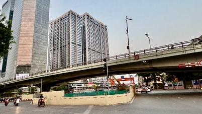 Nhon 철도 노선 근처 아파트