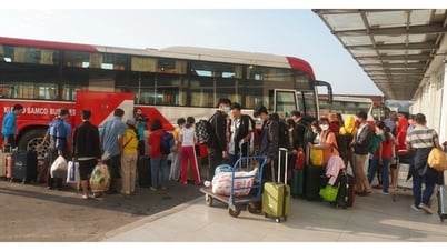 The number of passengers on sleeper buses in the Central region has increased, many stations are sold out.