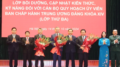 General Secretary and President To Lam attended the opening ceremony of the training course for planning cadres for the 14th Party Central Committee members.