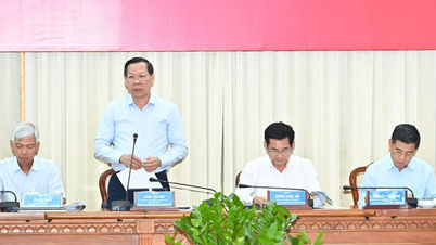 ប្រធានគណៈកម្មាធិការប្រជាជនទីក្រុងហូជីមិញ សួរអ្នកវិនិយោគចំពោះការយឺតយ៉ាវនៃទុនវិនិយោគសាធារណៈ