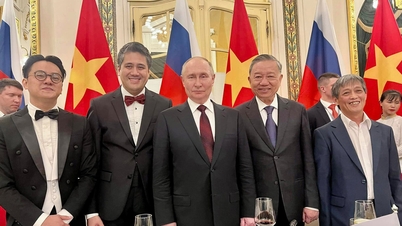 'នៅពីក្រោយឆាក' នៃការប្រគុំតន្ត្រីសរសើរដោយប្រធានាធិបតីនិងប្រធានាធិបតីរុស្ស៊ី