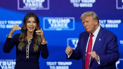 Ông Trump nhún nhảy 40 phút trong cuộc vận động tranh cử