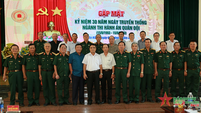 Phòng Thi hành án Quân khu 5 tổ chức gặp mặt nhân Ngày truyền thống