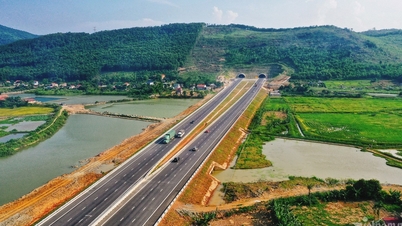 ក្រសួង​ហិរញ្ញវត្ថុ​ដាក់​ឈ្មោះ​គម្រោង​វិនិយោគ​សាធារណៈ​ជា​បន្តបន្ទាប់​ជាមួយ​នឹង​ការ​ចំណាយ ០ ដុង