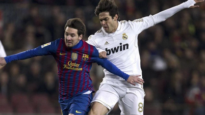 Kaka bỏ qua Messi trong đội hình hay nhất lịch sử