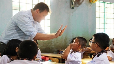Chi thêm chục triệu luyện ngoại ngữ, nửa câu cũng không dám nói