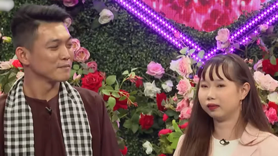Lần đầu gặp, chàng trai đã hứa bù đắp tình cảm cho nữ quản lý 22 tuổi