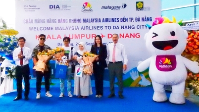 Đón chuyến bay đầu tiên của Hãng hàng không quốc gia Malaysia