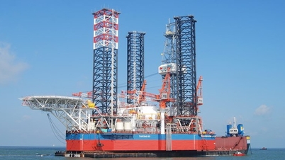 Weakening supply pushes oil prices up