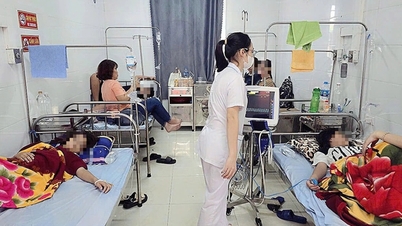 13 students hospitalized after drinking free soft drinks in front of school gate
