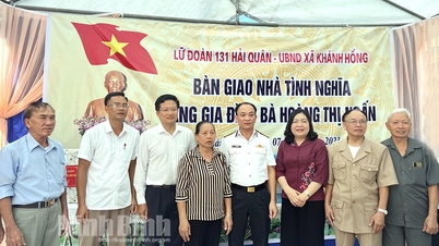 Khánh thành Nhà tình nghĩa cho gia đình thân nhân liệt sỹ