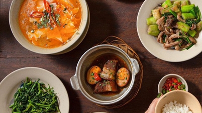 អ្នក​និយម​លេង​អ៊ីនធឺណិត​ជជែក​គ្នា​អំពី​ Pho Khoi Hoi និង Bun Bo Hue 14B ដែល​ជ្រើសរើស​ដោយ Michelin