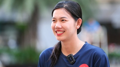 Anh Vien ជម្រុញការហែលទឹក