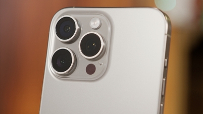 កាមេរ៉ាជួយលើក iPhone 15 Pro Max នៅលើ DxOMark