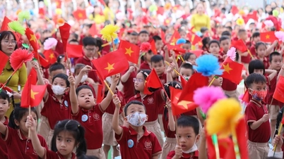 Official school calendar for Hanoi students