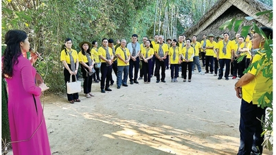ដំណើរទៅកាន់ប្រភពនៃមោទនភាពនៃមាតុភូមិរបស់ខ្ញុំ