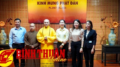 Visit and give gifts on the occasion of Buddha's birthday, Buddhist calendar 2567