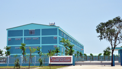 Công ty may rao bán hai khu đất để giảm lỗ