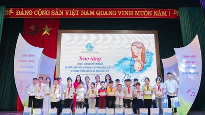 Singing festival, art forms "Family connects love" in Thanh Hoa