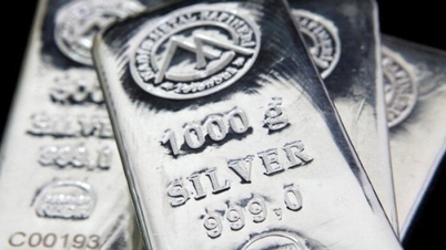 Domestic and world silver prices increased simultaneously.