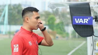 VAR sắp 'phủ sóng' V-League
