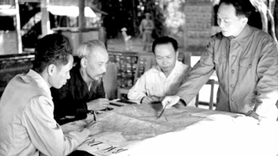 Hai mốc son chói lọi trên mặt trận ngoại giao và những bài học lớn cho tương lai
