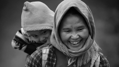 Người ghi lại tình mẫu tử bằng nhiếp ảnh