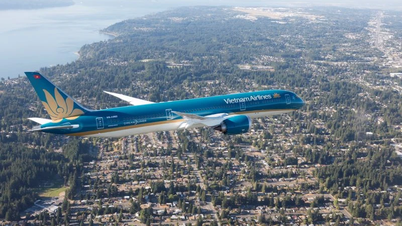 Exploiting the "super wide-body aircraft" Boeing 787 on the Hanoi-Singapore route