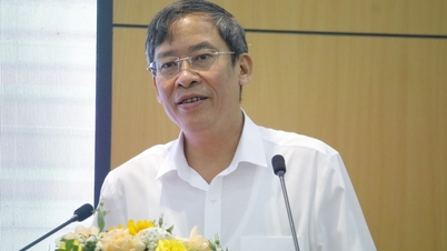 'កុំ​ប្រែក្លាយ​សាលា​ដែល​សប្បាយ​ចិត្ត​ទៅ​ជា​លក្ខណៈ​វិនិច្ឆ័យ​នៃ​ការ​ប្រកួត​ប្រជែង'