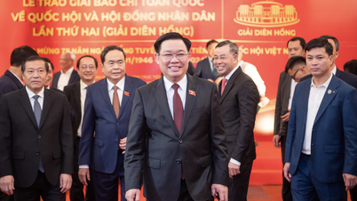 Chủ tịch Quốc hội dự Lễ trao Giải Diên Hồng lần 2