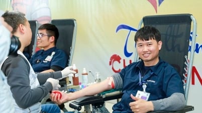 ថ្នាក់ដឹកនាំ និងបុគ្គលិក Samsung Thai Nguyen បរិច្ចាគឈាមនៅ Red Sunday 2024