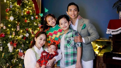 បុណ្យណូអែលឆ្នាំ 2023៖ Khanh Thi - Phan Hien បង្ហាញរូបថតសប្បាយរីករាយជាមួយកូនទាំង 3 នាក់ បង្ហាញពីរឿងរ៉ាវនៅពីក្រោយឆាកដ៏គួរឱ្យភ្ញាក់ផ្អើល