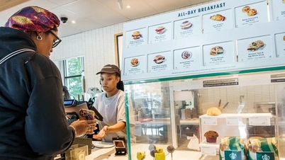 Starbucks bị khiếu nại vì 'bẫy' chi tiêu khách hàng
